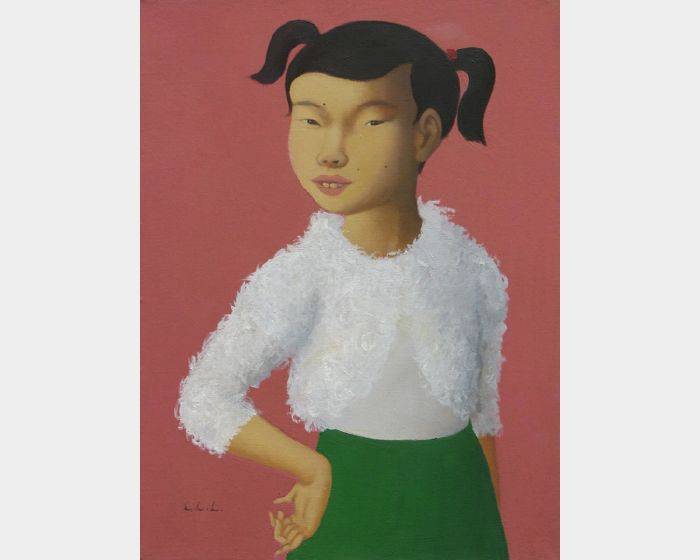 手叉腰的小女孩