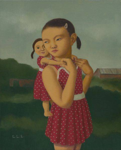 林麗玲-背著洋娃娃的小女孩