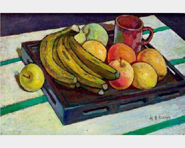 香蕉蘋果盛滿盤