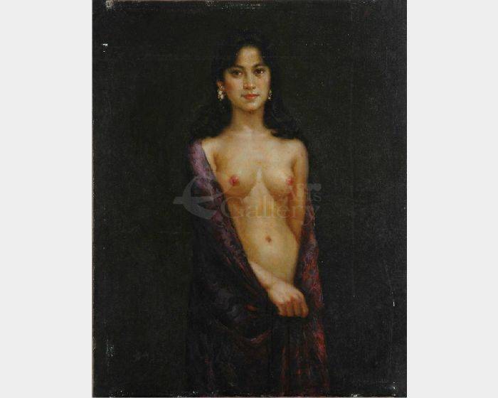 披暗紅圍巾的全身女人體