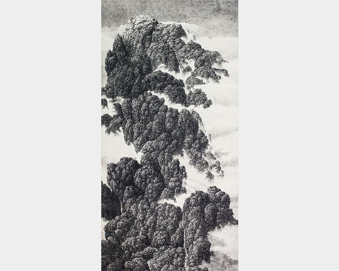 遠山初雪近巖巨瀑