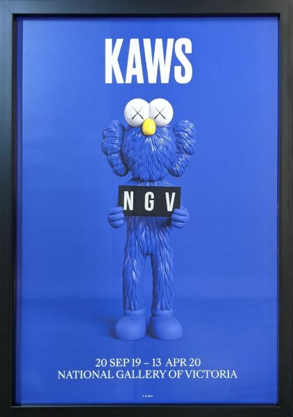 KAWS-KAWS BFF海報 2019 (藍、含框)