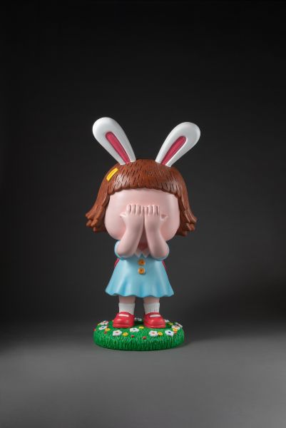 曹圭訓-Bunny Girl on the Meadow