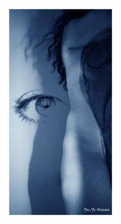 余奕萱-凝視之外