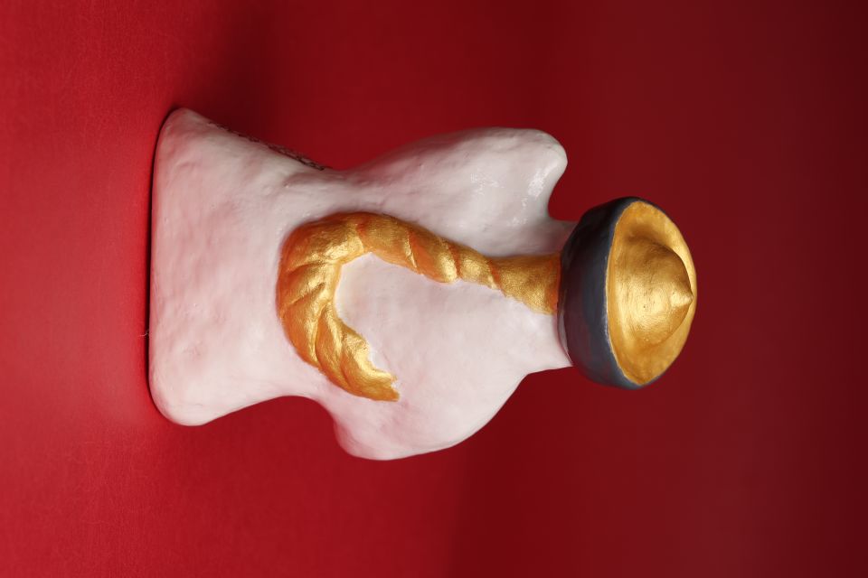 背後圖